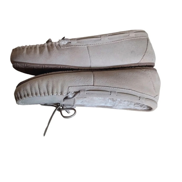 Minnetonka Moccasin Suede Faux Fur Lined Slippers‎ Women's - Picture 13 of 16